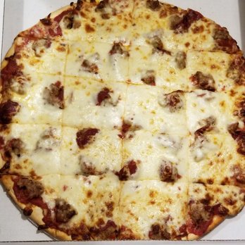 Giordano's - Thin crust pepperoni and sausage pizza. The toppings are under the cheese. - Pizza Near Me - Orlando, Florida Giordano's - Thin crust pepperoni and sausage pizza. The toppings are under the cheese. - Pizza Near Me - Orlando, Florida