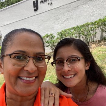 Herff Jones - Tohopekaliga High School in the house! Picking up Dalia's class ring! Class of 2021! - Session Photography Near Me - Orlando, Florida Herff Jones - Tohopekaliga High School in the house! Picking up Dalia's class ring! Class of 2021! - Session Photography Near Me - Orlando, Florida