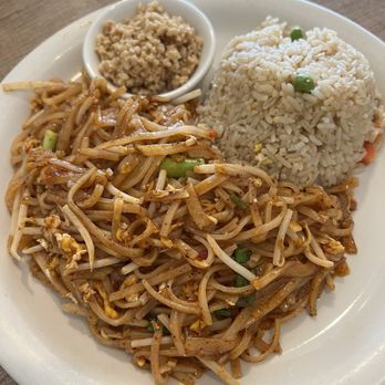 Thai House - Pad Thai with fried rice lunch special (peanuts on the side) - Thai Near Me - Scottsdale, Arizona Thai House - Pad Thai with fried rice lunch special (peanuts on the side) - Thai Near Me - Scottsdale, Arizona