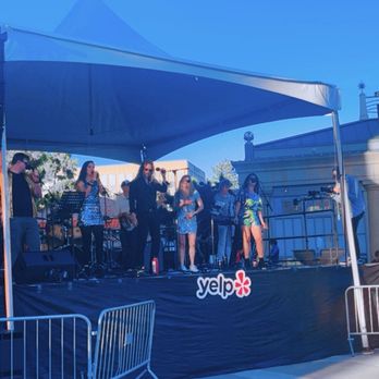 Courthouse Square - Community event Band - they did amazing! - Landmarks & Historical Buildings Near Me - Redwood City, California