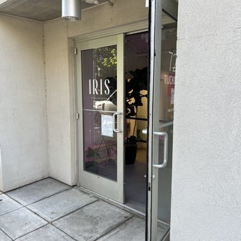 Iris Coffee Lab - Coffee & Tea Near Me - Raleigh, North Carolina