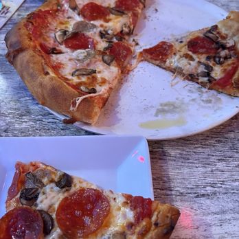 JD's - Pizza - Pizza Near Me - Provincetown, Massachusetts