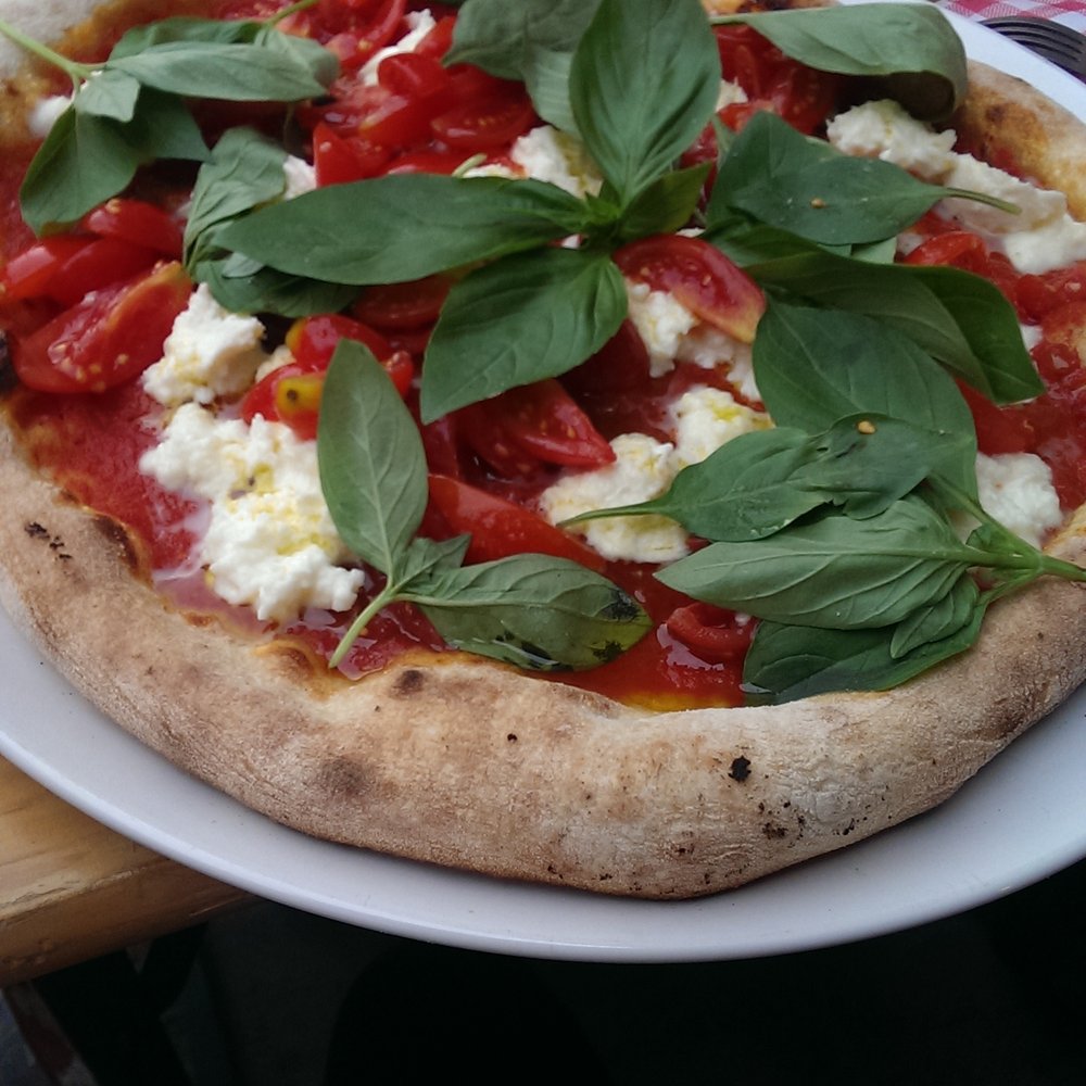 Margerita burrata, delicious! Margerita burrata, delicious!