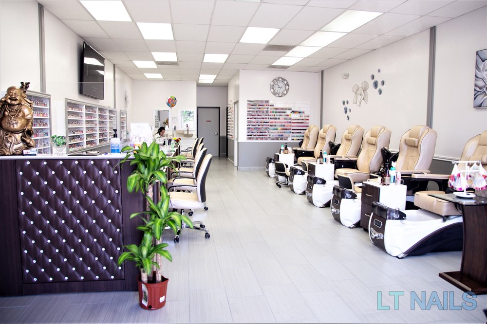 LT NAILS 43 Photos & 19 Reviews Nail Salons 2927 Broadway St NE