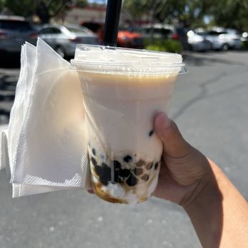 T% Coffee + Tea - White peach mochi yogurt - Bubble Tea Near Me - Sacramento, California