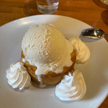 California Pizza Kitchen - Butter cake @CPK - Pizza Near Me - Albuquerque, New Mexico