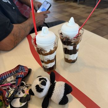Dairy Queen Grill & Chill - PEANUT BUSTER PARFAIT WITH CUSTOMIZATIONS - Fast Food Near Me - Escondido, California Dairy Queen Grill & Chill - PEANUT BUSTER PARFAIT WITH CUSTOMIZATIONS - Fast Food Near Me - Escondido, California