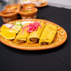 El Tonga Tacos - COCHINITA PIBIL