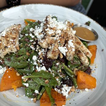 Republik Coffee Burbank - Delish.....Grilled Chicken Squash salad - Cafes Near Me - Burbank, California