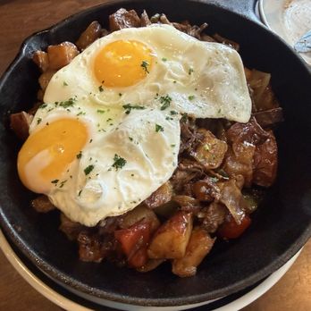 Juleps Kentucky Tavern - Short Rib Hash - Comfort Food Near Me - Ashburn, Virginia