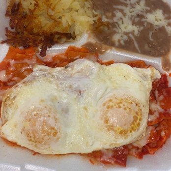 La Chimenea - Chilaquiles rojos - Mexican Near Me - El Paso, Texas