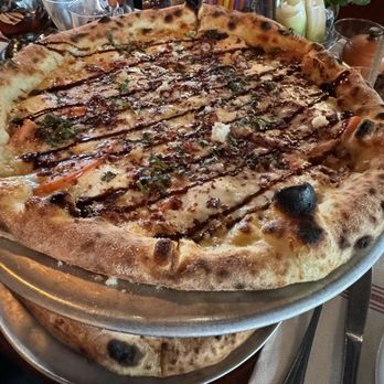 Hydraulic Hearth - Burrata Pizza - Pizza Near Me - Buffalo, New York