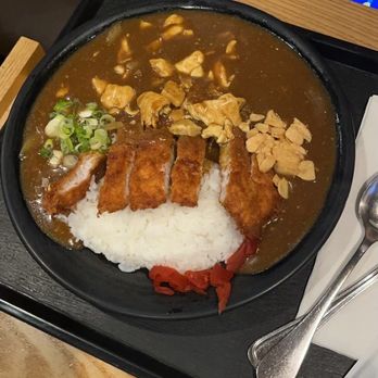 Abiko Curry - Beef curry rice with pork cutlet - Japanese Curry Near Me - New York, New York Abiko Curry - Beef curry rice with pork cutlet - Japanese Curry Near Me - New York, New York