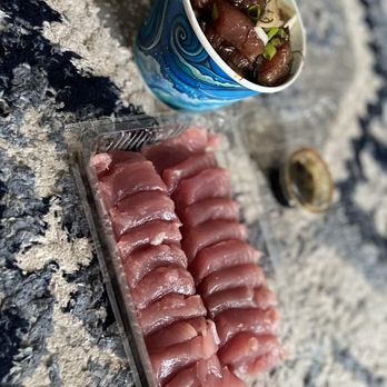 Cafe Parkside - Sashimi Platters $10 n Sesame Poke $8 lb.  Buggah is ONO - Food Trucks Near Me - Honolulu, Hawaii