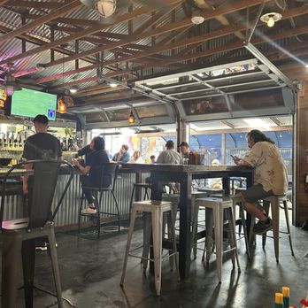 Lincoln Avenue Brewery - Cool right? - Brewpubs Near Me - Calistoga, California Lincoln Avenue Brewery - Cool right? - Brewpubs Near Me - Calistoga, California