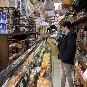 Casa Della Mozzarella Italian Deli - Delis Near Me - Bronx, New York Casa Della Mozzarella Italian Deli - Delis Near Me - Bronx, New York