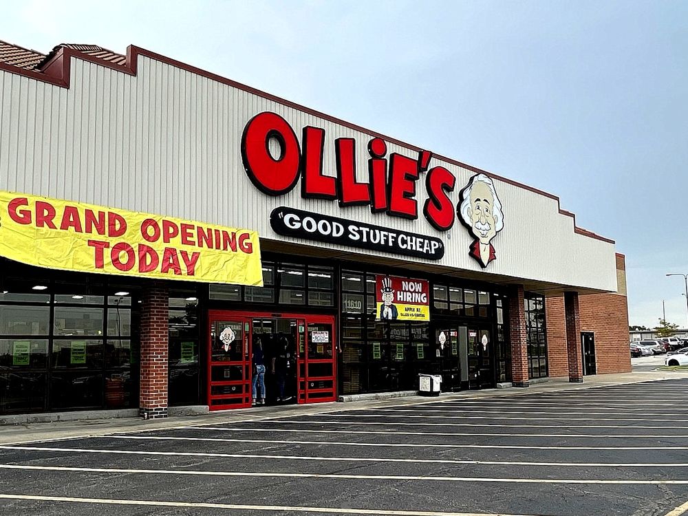 OLLIE’S BARGAIN OUTLET 10 Photos Outlet Stores 11610 W 95th St