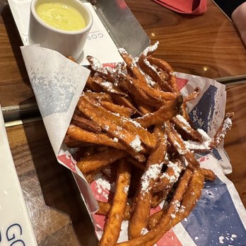 Gordon Ramsay Burger Las Vegas - Sweet potato fries - Burgers Near Me - Las Vegas, Nevada