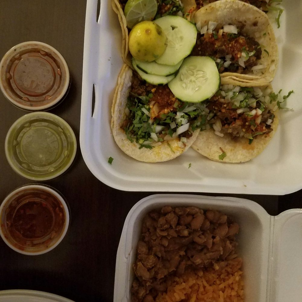 Tacos El Caporal - Oxnard - Tacos with various meats and beans/rice. - Food Trucks Near Me - Oxnard, California Tacos El Caporal - Oxnard - Tacos with various meats and beans/rice. - Food Trucks Near Me - Oxnard, California