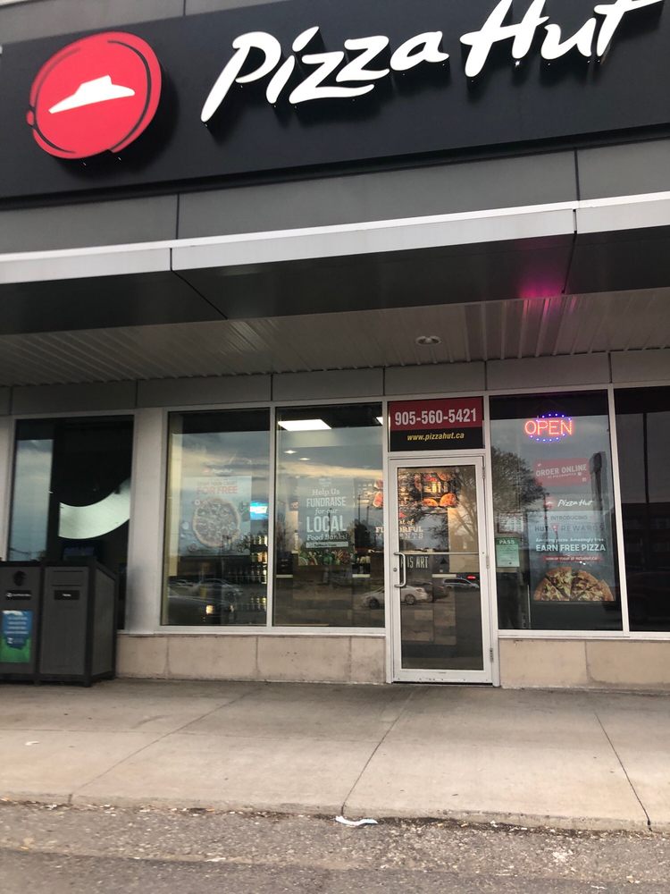 Hamilton Pizza PIZZA HUT - Updated July 2026 - 640 Queenston Road, Hamilton, Ontario ...
