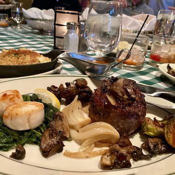 Mr. B's - A Bartolotta Steakhouse - Steakhouses Near Me - Brookfield, Wisconsin