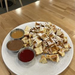 Waffle Stop - PEARL SUGAR TOTS