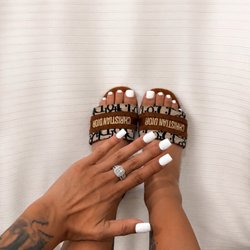 Young Nails And Spa
