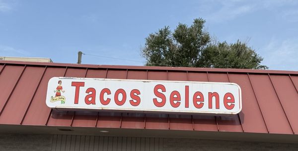Tacos Selene Aurora by null