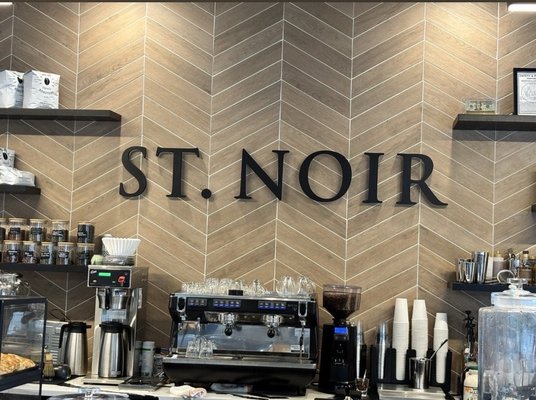 St. Noir Café by null
