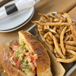 Chessie’s Wharf - Lobster roll