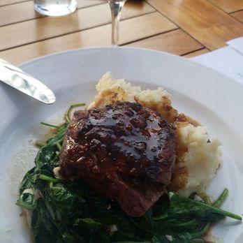 Tarpy's  - sirloin was cooked to perfecto (medium rare), over spinach w/side of mashed potatoes. - New American Near Me - Monterey, California