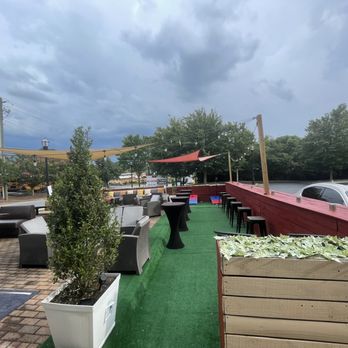 iLounge Taste The Diference - Outdoor patio - Caribbean Near Me - Marietta, Georgia iLounge Taste The Diference - Outdoor patio - Caribbean Near Me - Marietta, Georgia