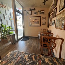 Sandwichery - Inside 11/10/25
