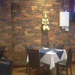 Narai Thai Restaurant - Inside