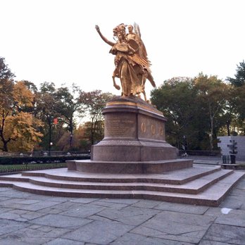59th Street Tree Walk - Grand Army Plaza in Fall. 09/28/21 - Parks Near Me - New York, New York 59th Street Tree Walk - Grand Army Plaza in Fall. 09/28/21 - Parks Near Me - New York, New York