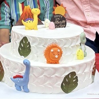 Tous Les Jours - Cloud Cake - Bakeries Near Me - Livermore, California Tous Les Jours - Cloud Cake - Bakeries Near Me - Livermore, California