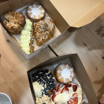 Kasama - Cheesecake and other pastries - Filipino Near Me - Chicago, Illinois