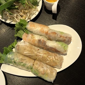 Pho Binh Minh Vietnamese Cuisine - Rice Paper Rolls - Shrimp and Pork (2 rolls) & Shredded Pork (2 rolls) - Vietnamese Near Me - Hamilton, Ontario Pho Binh Minh Vietnamese Cuisine - Rice Paper Rolls - Shrimp and Pork (2 rolls) & Shredded Pork (2 rolls) - Vietnamese Near Me - Hamilton, Ontario