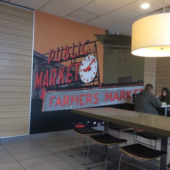 McDonald's - Dining room - Fast Food Near Me - SeaTac, Washington
