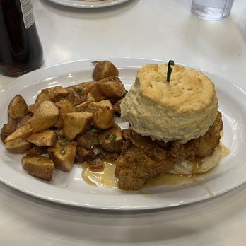 Sawyer & Co - Fried Chicken Biscuit - Diners Near Me - Austin, Texas Sawyer & Co - Fried Chicken Biscuit - Diners Near Me - Austin, Texas