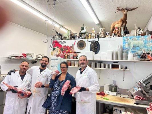 Al Walaa Halal Meat & Grocery by null