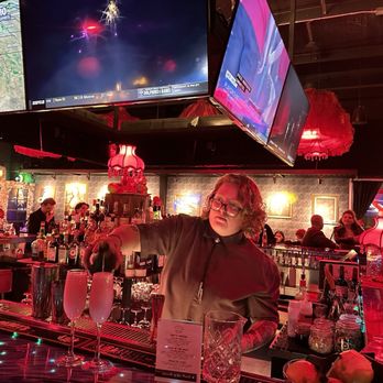 The Starving Artist - Great service. Excellent drink! - Dive Bars Near Me - Phoenix, Arizona