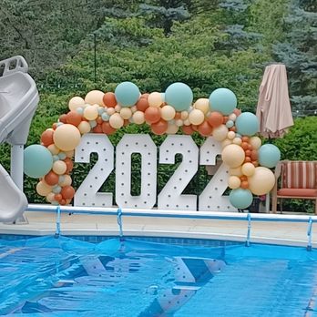 Brigette's Bargain Balloons - Party & Event Planning Near Me - Brookfield, Wisconsin Brigette's Bargain Balloons - Party & Event Planning Near Me - Brookfield, Wisconsin