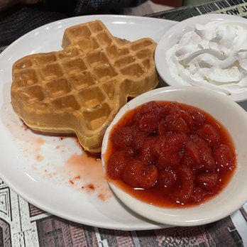 Chaf In Restaurant - Belgium Strawberry Waffles - Breakfast & Brunch Near Me - Cleburne, Texas Chaf In Restaurant - Belgium Strawberry Waffles - Breakfast & Brunch Near Me - Cleburne, Texas
