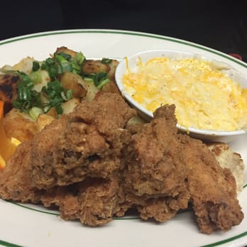 Flavor Table - Fried chicken home style potatoes and cheesy grits. My friend John ordered this. - Cajun/Creole Near Me - Los Angeles, California Flavor Table - Fried chicken home style potatoes and cheesy grits. My friend John ordered this. - Cajun/Creole Near Me - Los Angeles, California
