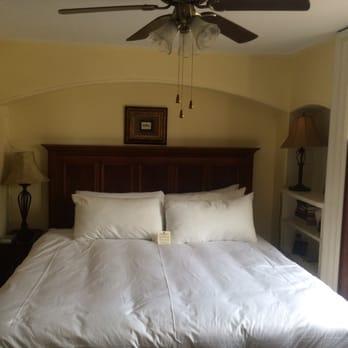Chipman Hill Suites - Hotels Near Me - Saint John, New Brunswick