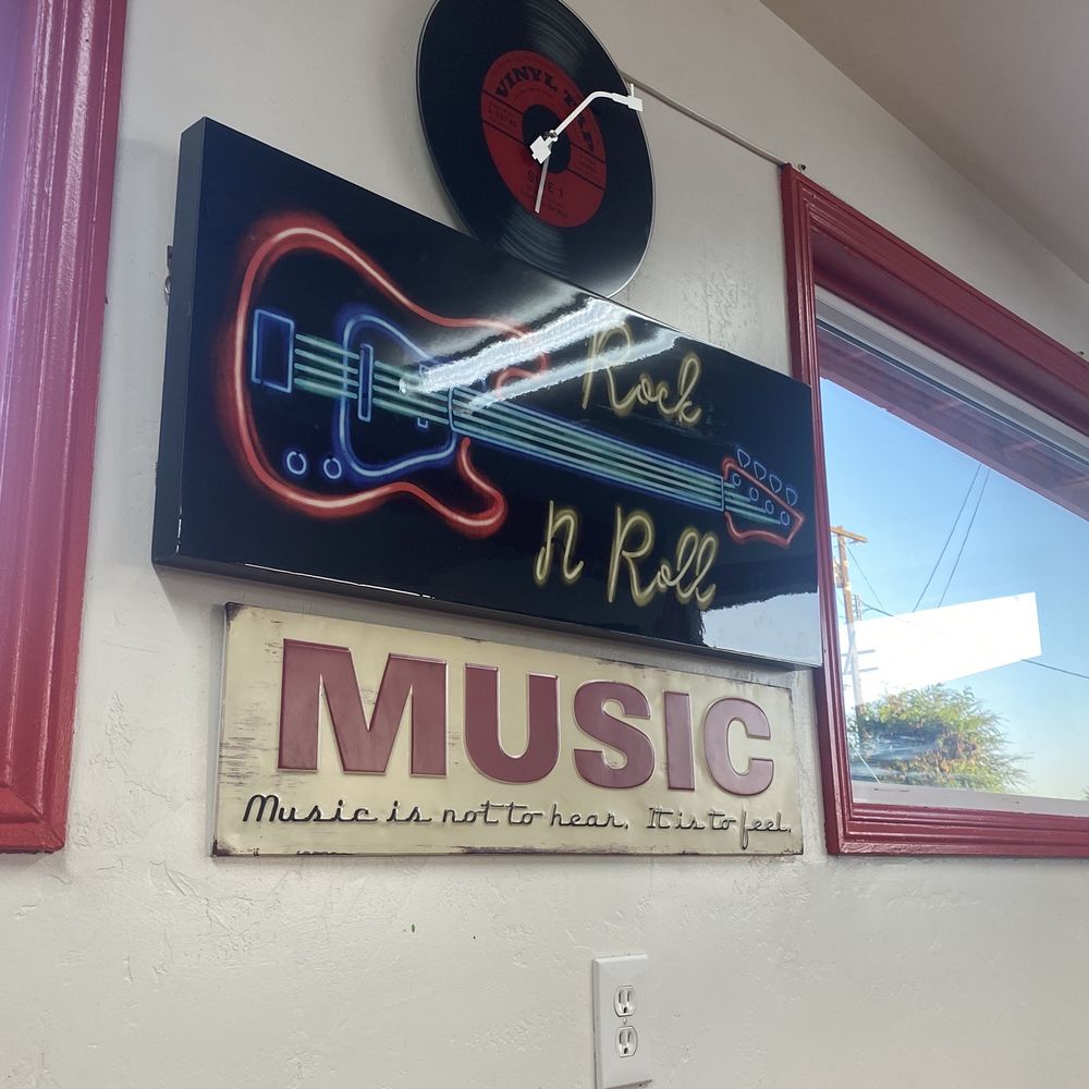 Burger Stop - Nice vibe - Burgers Near Me - Orosi, California