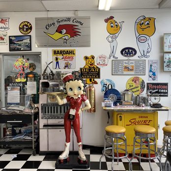 Craig's Automotive - Lobby - Auto Repair Near Me - Whittier, California Craig's Automotive - Lobby - Auto Repair Near Me - Whittier, California