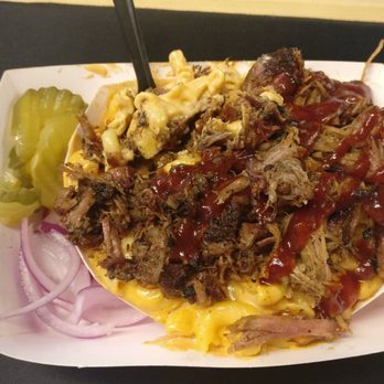 Wise Barbecue - Mac & Meat. NOT ENOUGH MEAT... its like 75% Mac and 25% Meat. - Food Trucks Near Me Wise Barbecue - Mac & Meat. NOT ENOUGH MEAT... its like 75% Mac and 25% Meat. - Food Trucks Near Me