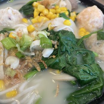 Special Hainan Chicken - B05. Mixed Meatball Noodle Soup, 4/5 - Hainan Near Me - San Leandro, California Special Hainan Chicken - B05. Mixed Meatball Noodle Soup, 4/5 - Hainan Near Me - San Leandro, California